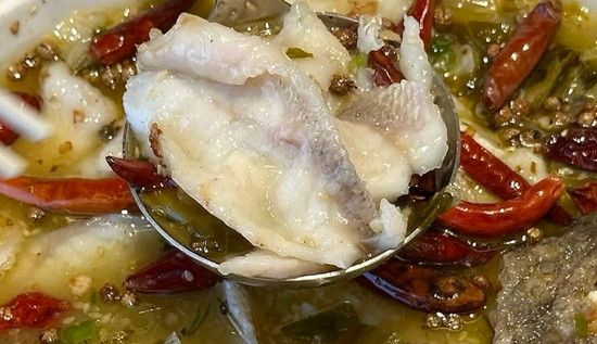 微配资 7分钟上齐3道菜！太二酸菜鱼被质疑是预制菜，全国仅12%门店现杀鱼？