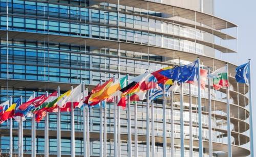 科银宏泰 欧盟智库建议禁售DUV光刻设备，ASML面临生死考验！